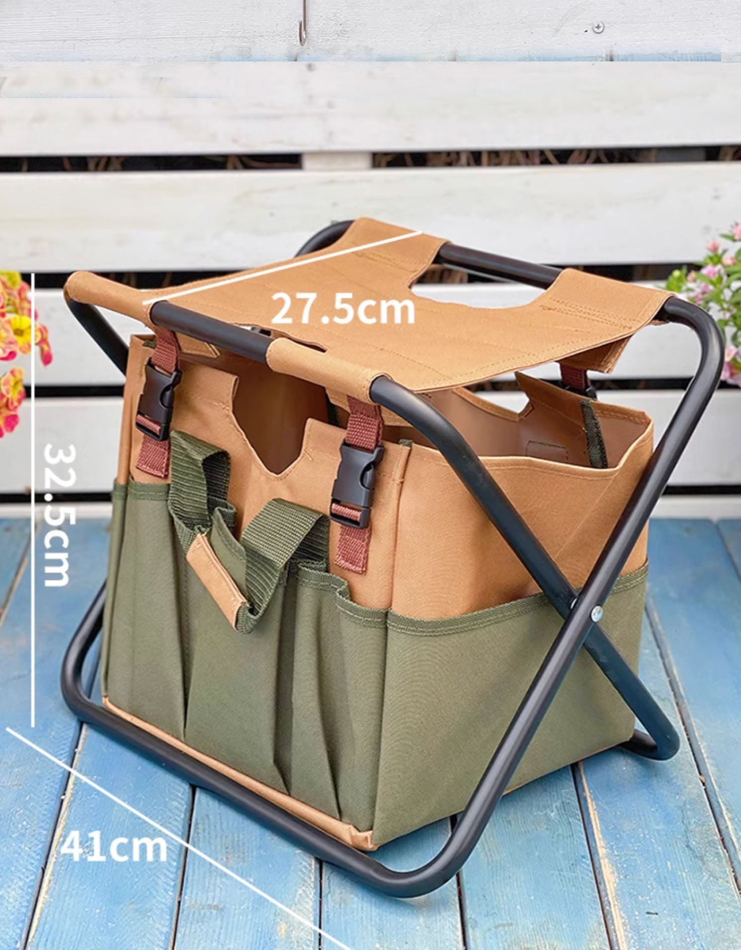 Foldable chair-backpack